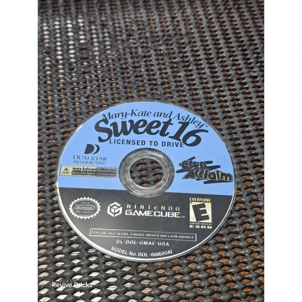 Mary Kate & Ashley Olsen: Sweet 16 (Nintendo GameCube, 2002) CIB Complete Tested